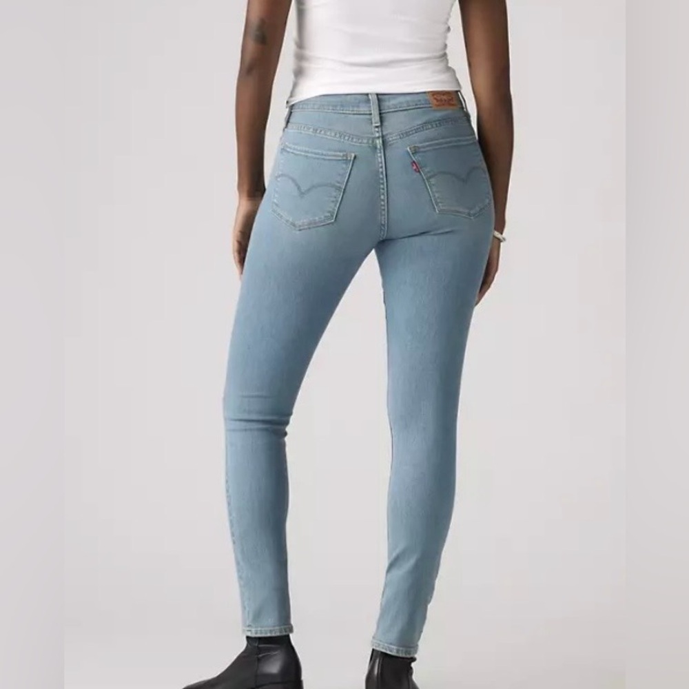 Levi’s 311 Shaping Skinny Light Blue Women's Straight Jeans